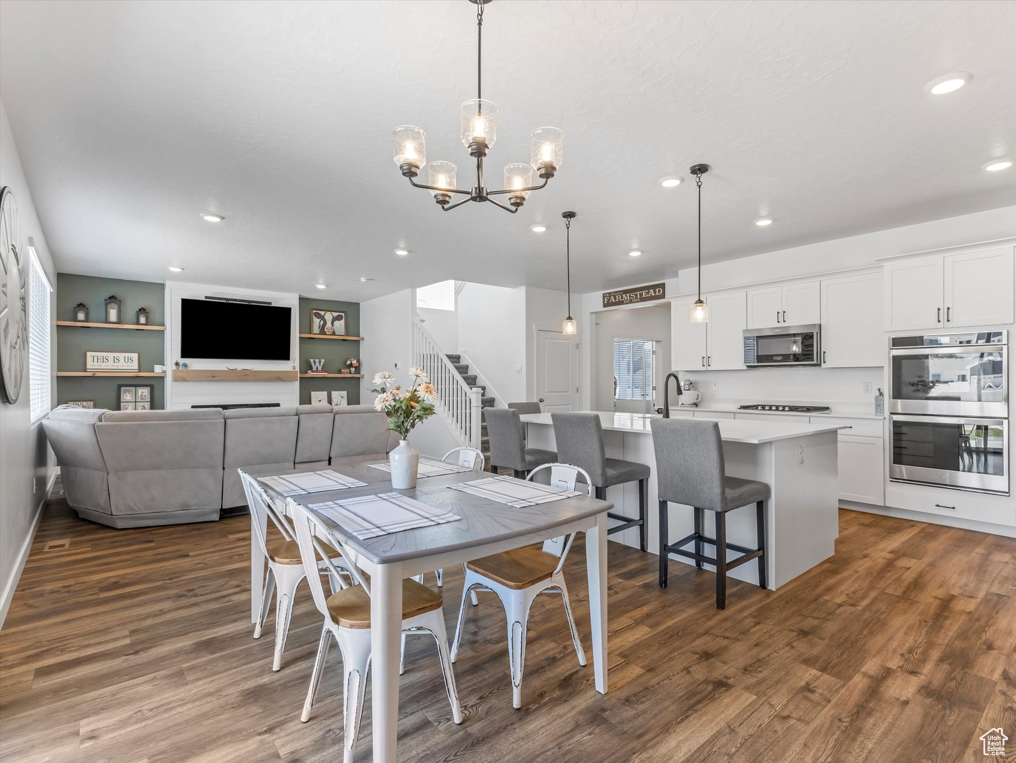 Syracuse, Utah, 84075, United States, 4 Bedrooms Bedrooms, ,3 BathroomsBathrooms,Residential,For Sale,1907244