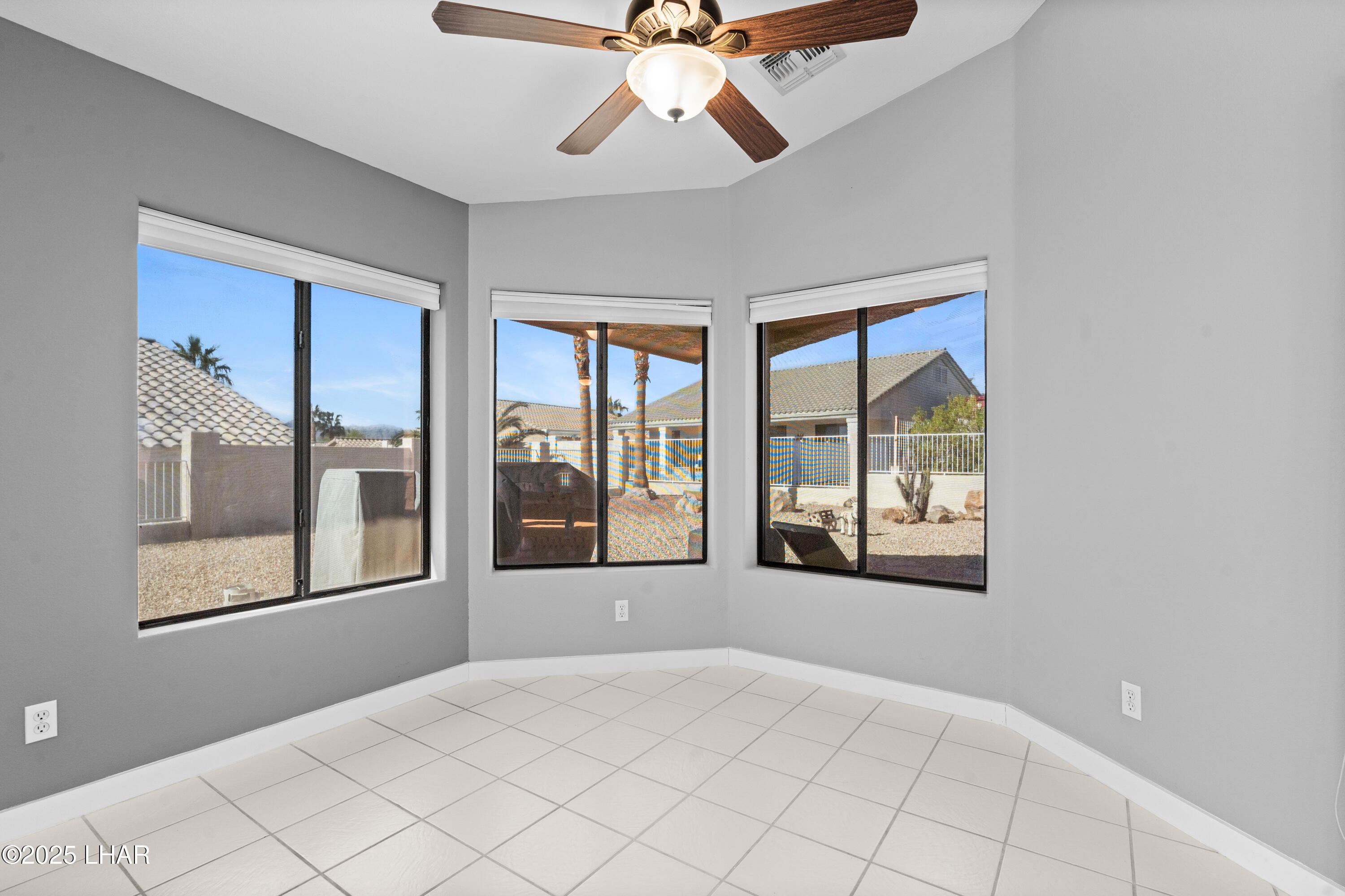 Lake Havasu City, Arizona, 86404, United States, 3 Bedrooms Bedrooms, ,Residential,For Sale,1988180