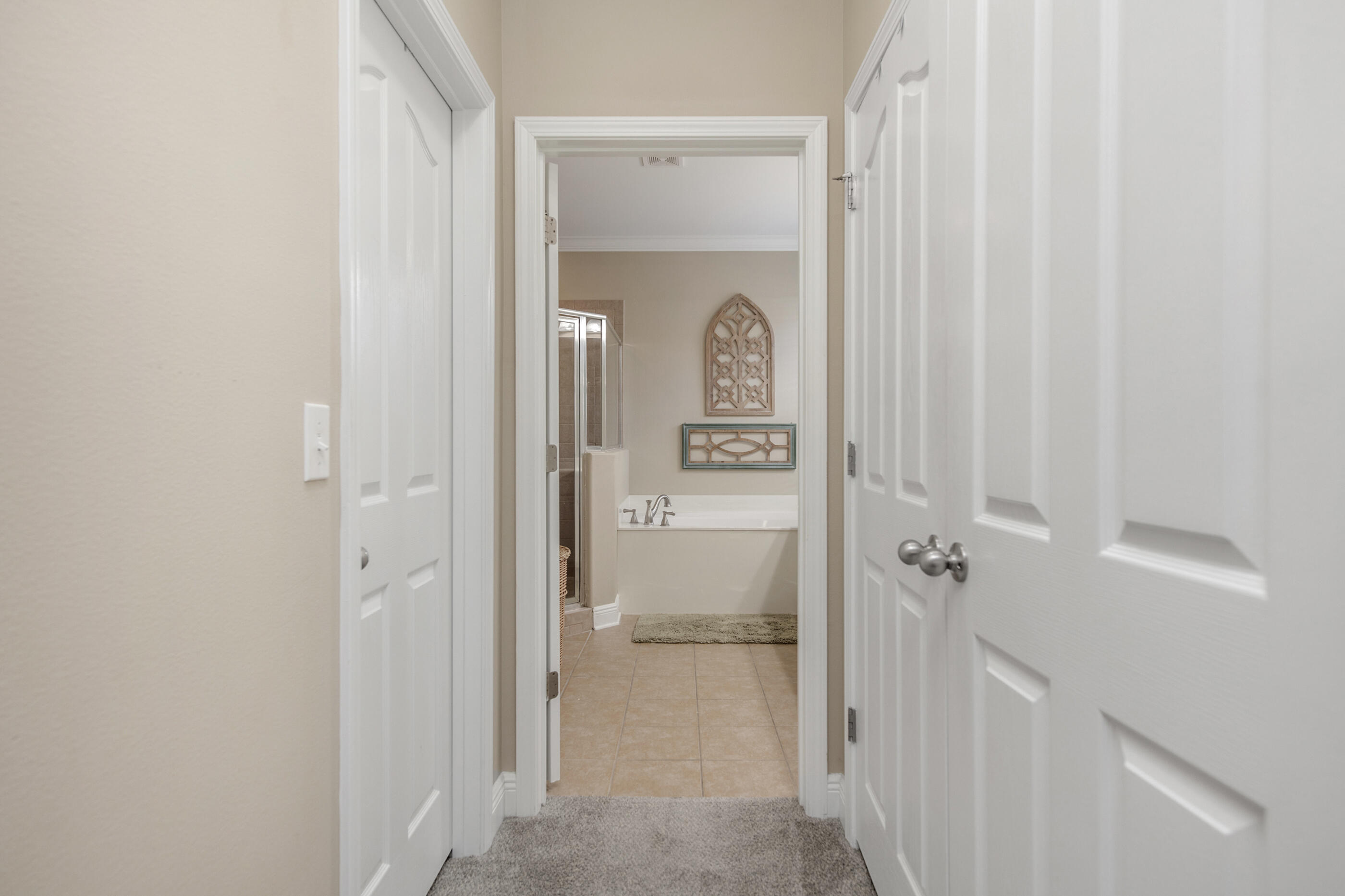 Mary Esther, Florida, 32569, United States, 5 Bedrooms Bedrooms, ,3 BathroomsBathrooms,Residential,For Sale,1940408
