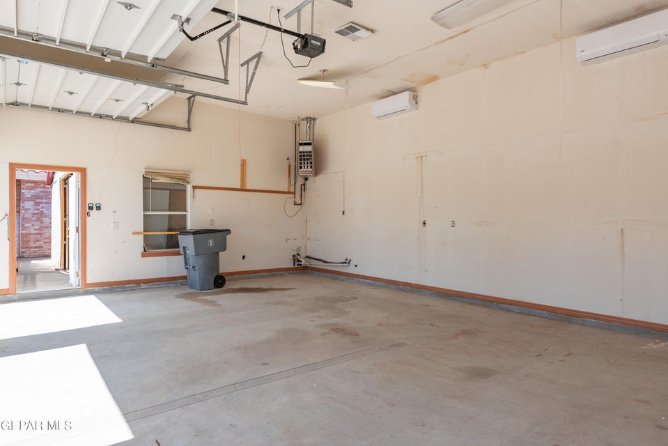 El Paso, Texas, 79934, United States, 4 Bedrooms Bedrooms, ,4 BathroomsBathrooms,Residential,For Sale,1978483