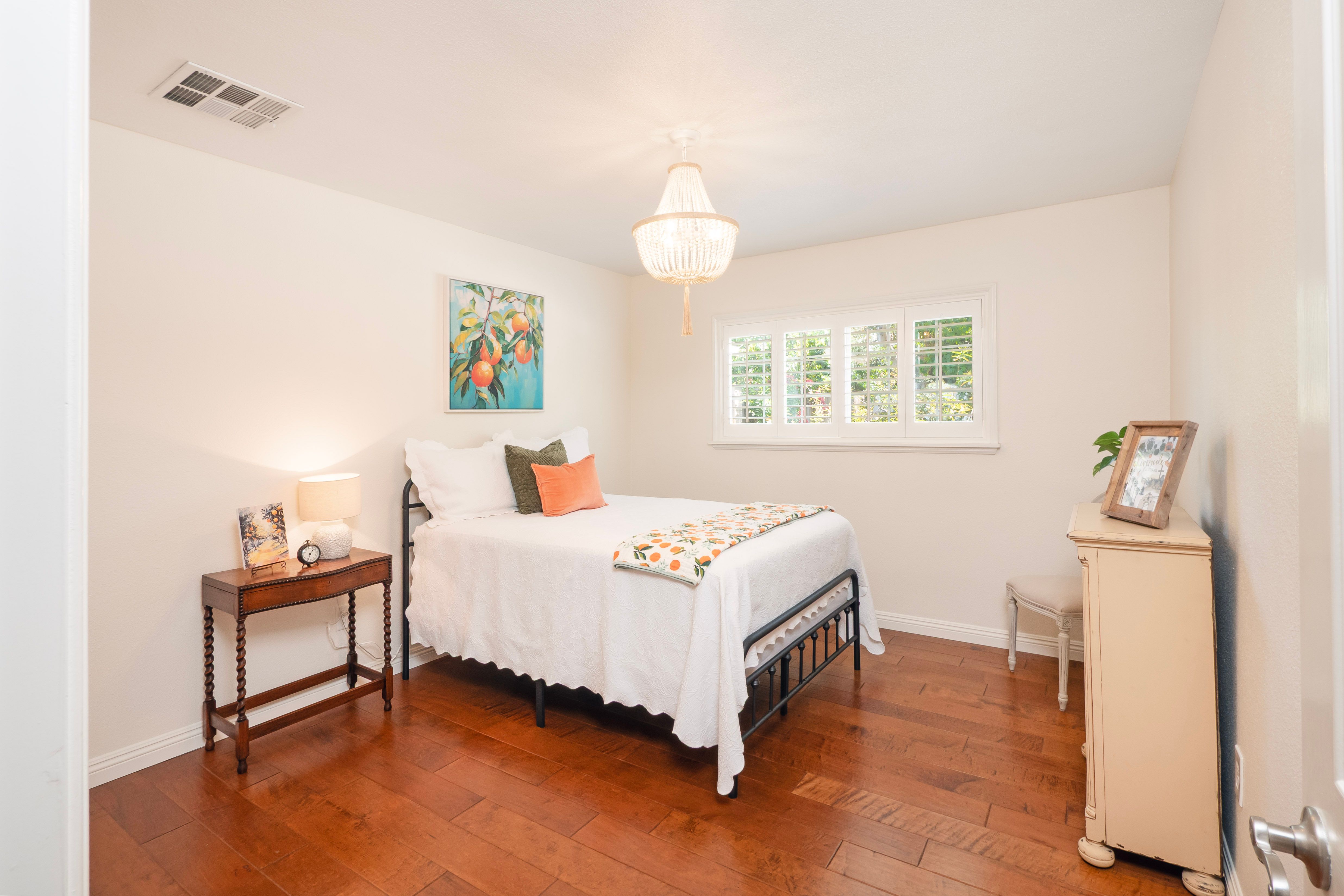  2372 Shadow Hill Drive, Riverside, CA 92506 - 物件實景