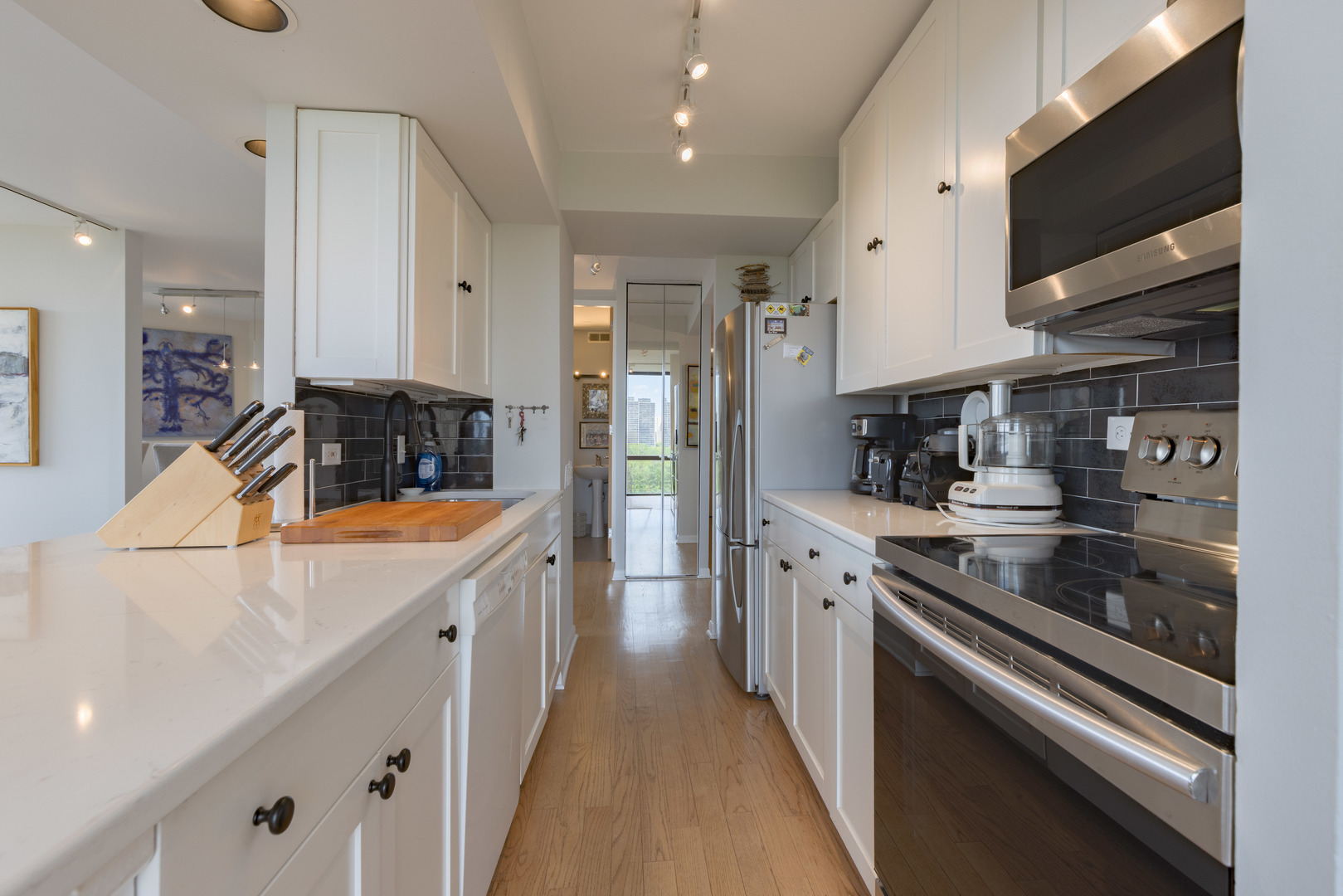 Chicago, Illinois, 60614, United States, 2 Bedrooms Bedrooms, ,3 BathroomsBathrooms,Residential,For Sale,1901685