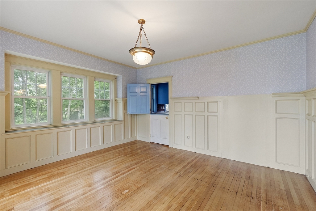 Fitchburg, Massachusetts, 01420, United States, 6 Bedrooms Bedrooms, ,3 BathroomsBathrooms,Residential,For Sale,1903843