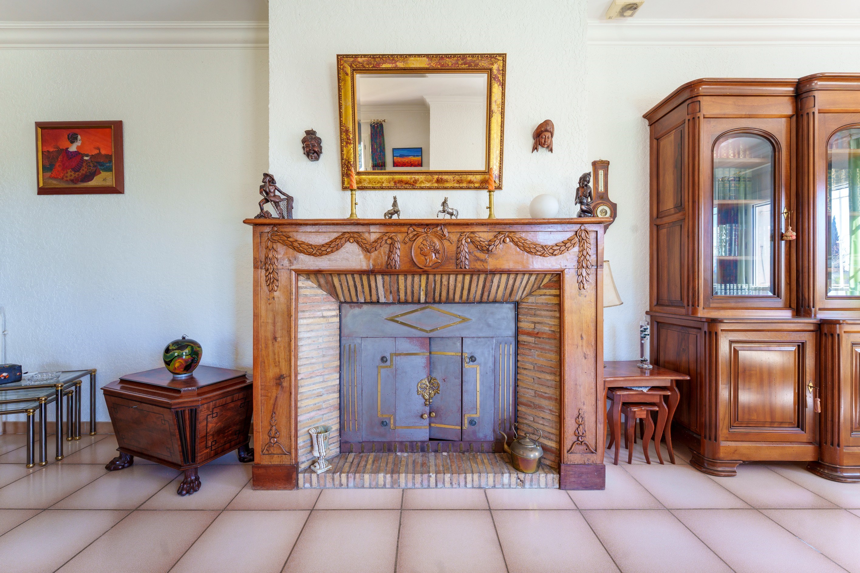  Family villa awaiting a new lease of life... - 物件實景