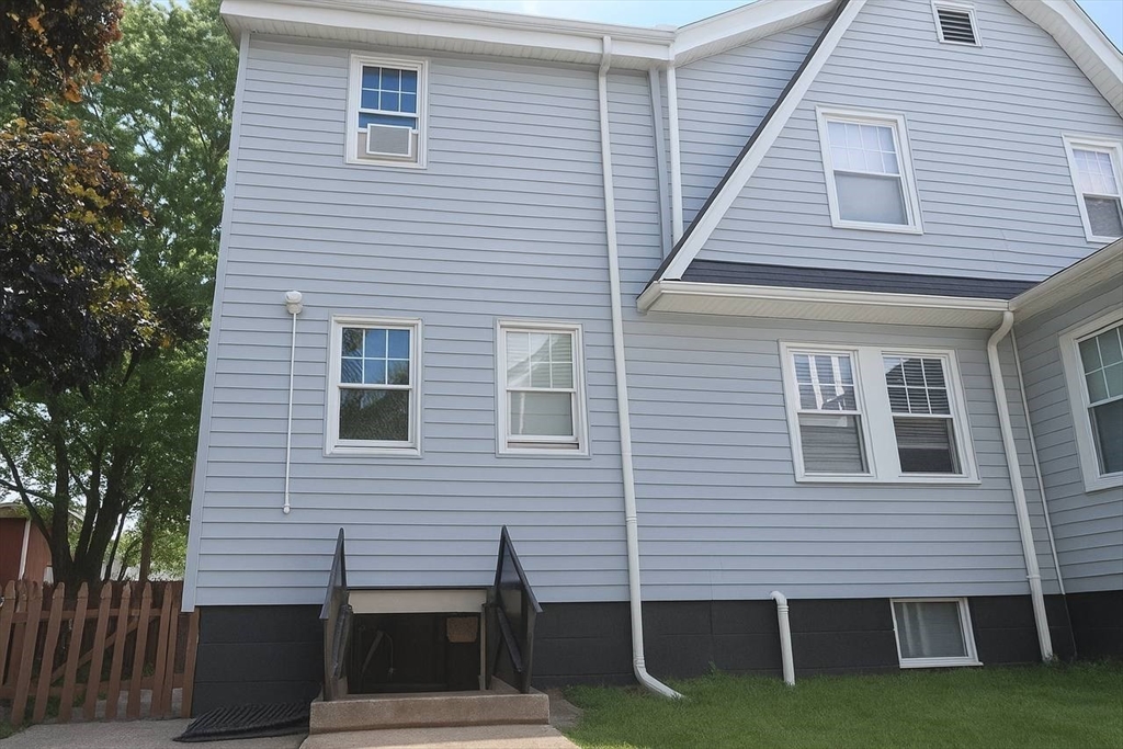 Revere, Massachusetts, 02151, United States, 5 Bedrooms Bedrooms, ,3 BathroomsBathrooms,Residential,For Sale,1931242