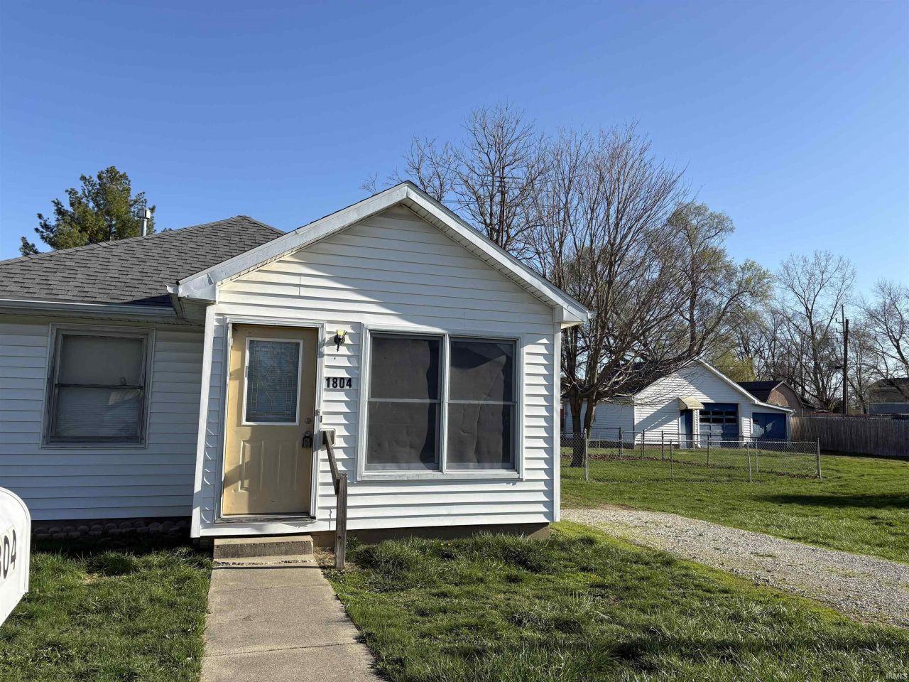 15th St, Muncie, IN 47302 #1