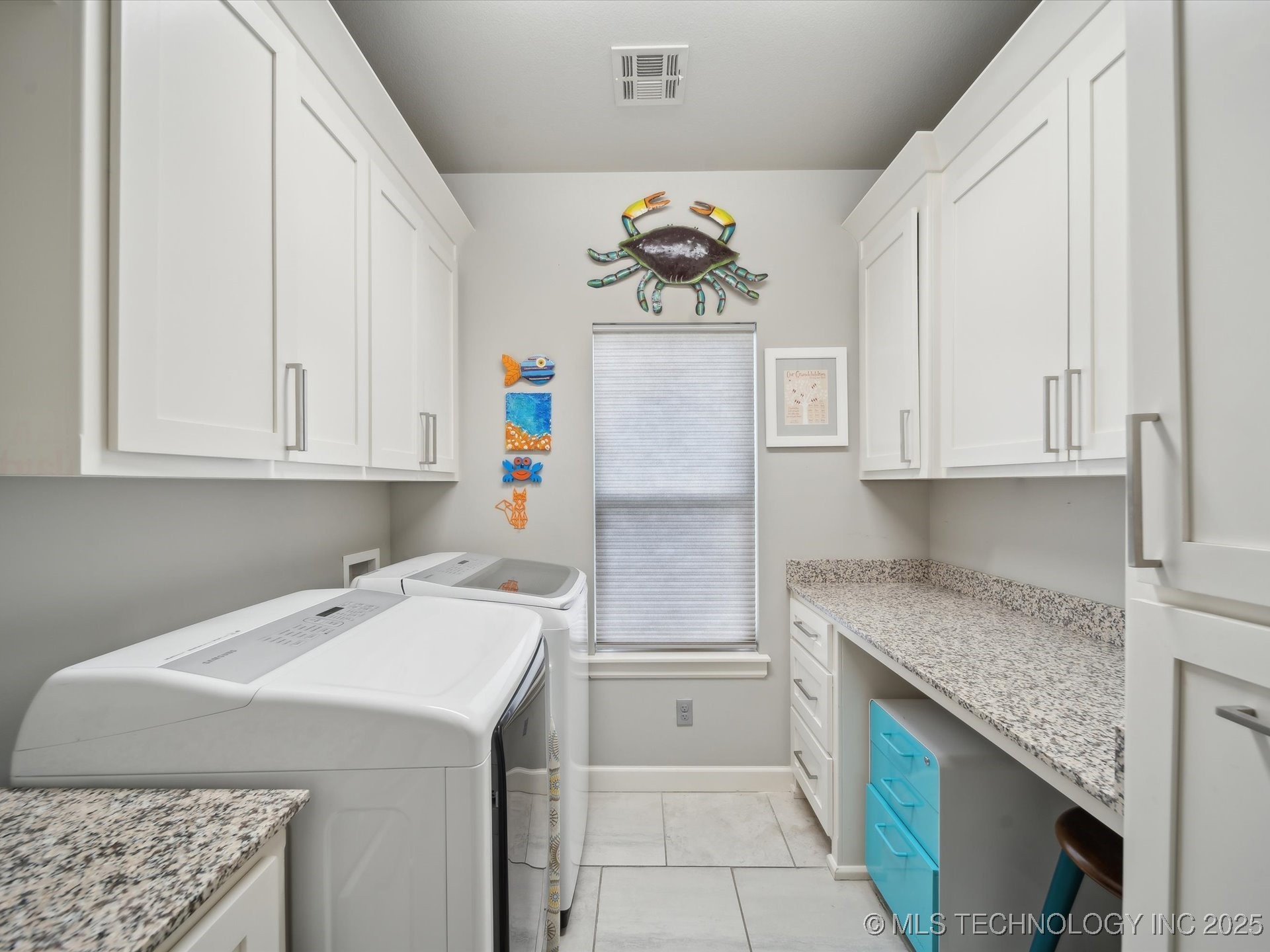 Sapulpa, Oklahoma, 74066, United States, 3 Bedrooms Bedrooms, ,3 BathroomsBathrooms,Residential,For Sale,1987728