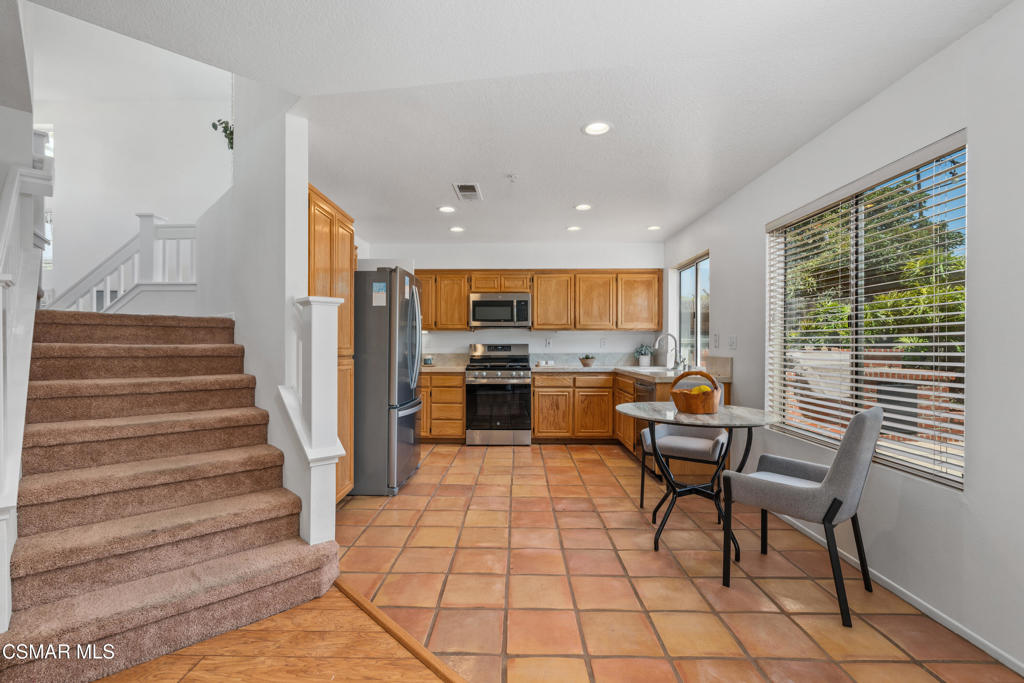 Ventura, California, 93004, United States, 4 Bedrooms Bedrooms, ,3 BathroomsBathrooms,Residential,For Sale,1911209
