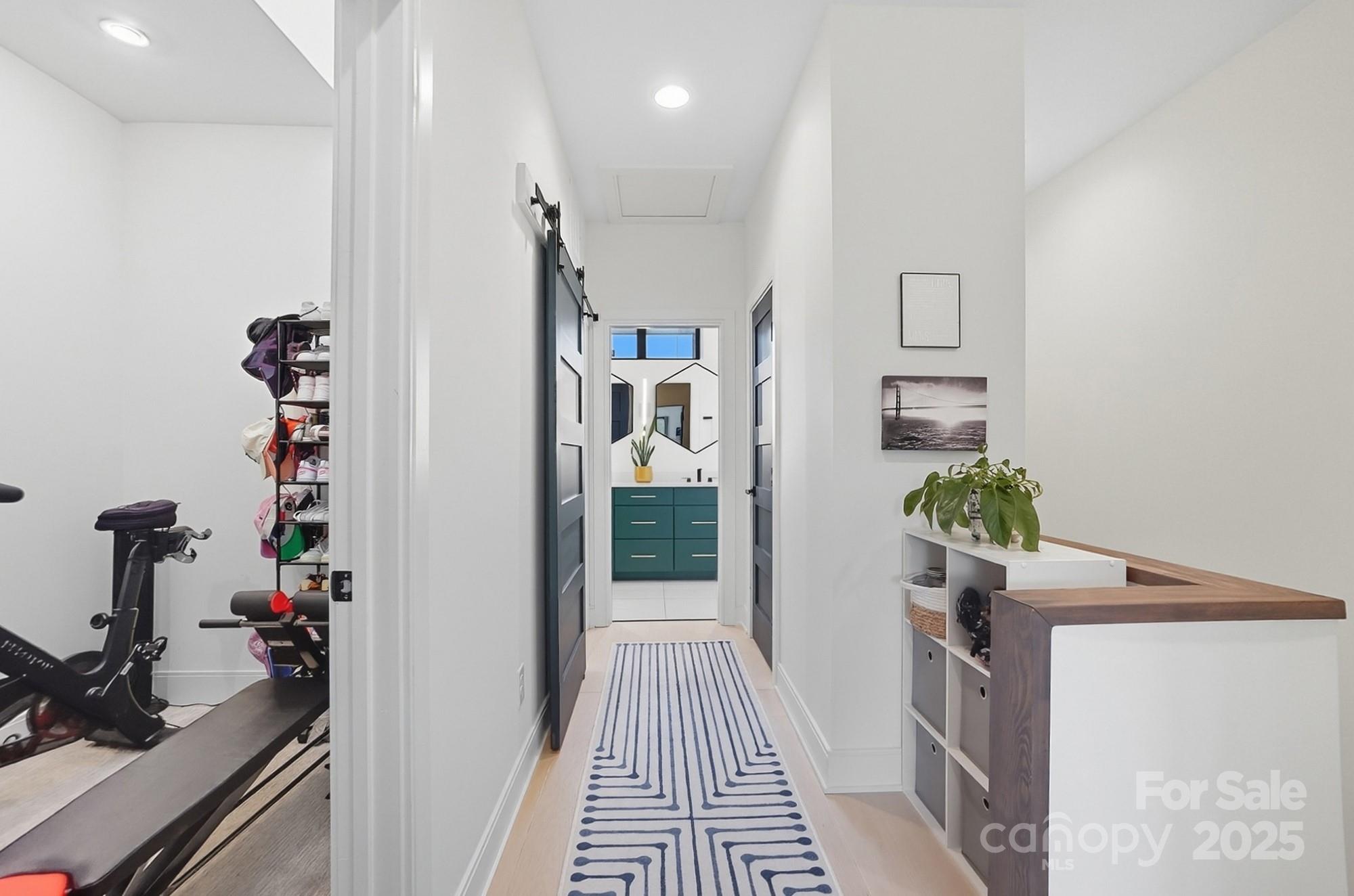 Charlotte, North Carolina, 28205, United States, 2 Bedrooms Bedrooms, ,3 BathroomsBathrooms,Residential,For Sale,1956240