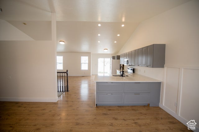 Provo, Utah, 84601, United States, 5 Bedrooms Bedrooms, ,3 BathroomsBathrooms,Residential,For Sale,1975017