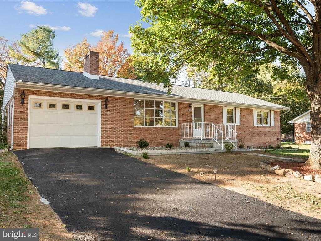 Winchester, Virginia, 22601, United States, 3 Bedrooms Bedrooms, ,3 BathroomsBathrooms,Residential,For Sale,1978922