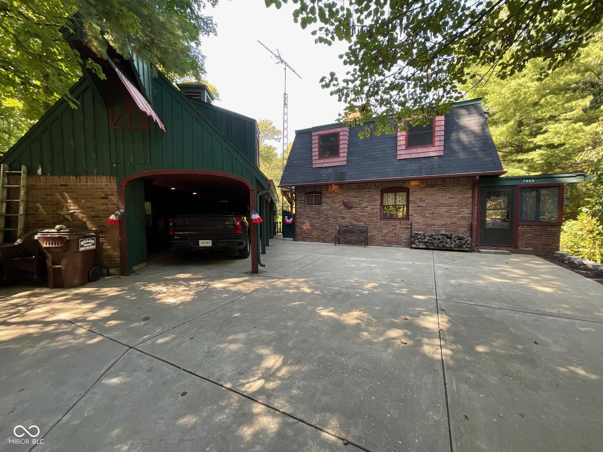 Rockville, Indiana, 47872, United States, 4 Bedrooms Bedrooms, ,2 BathroomsBathrooms,Residential,For Sale,1981136