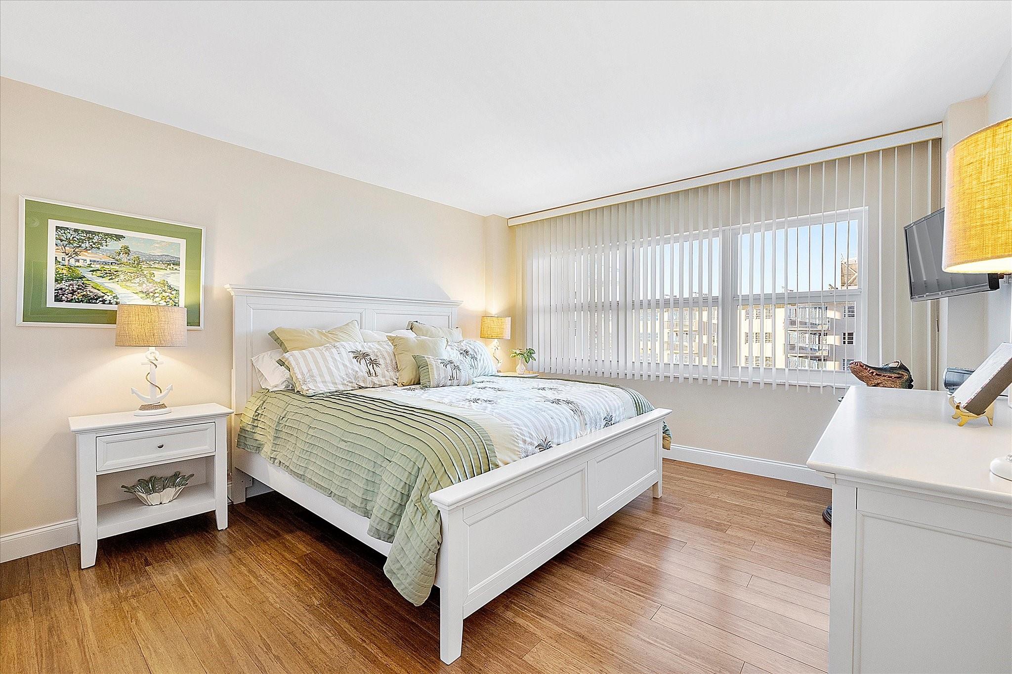 Pompano Beach, Florida, 33062, United States, 2 Bedrooms Bedrooms, ,2 BathroomsBathrooms,Residential,For Sale,1974558