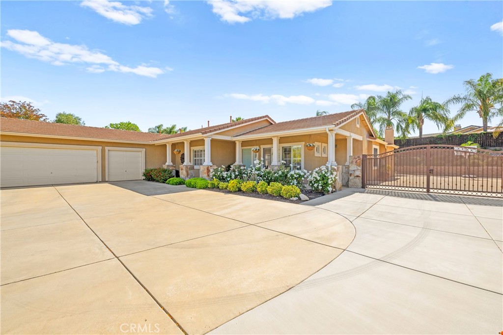 Murrieta, California, 92562, United States, 5 Bedrooms Bedrooms, ,3 BathroomsBathrooms,Residential,For Sale,1837849