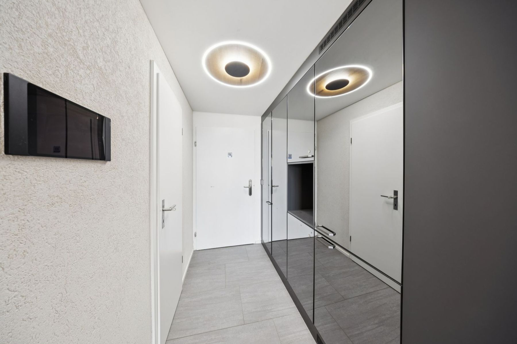  Charming 3.5-room apartment with kitchen and bathroom, bright and welcoming. - 物件實景