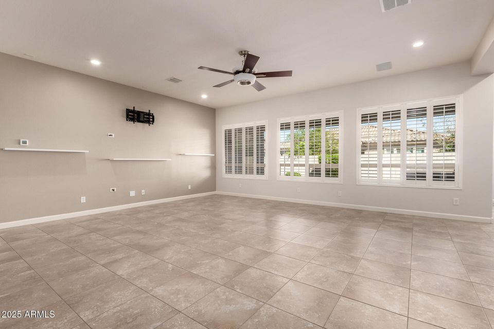 Chandler, Arizona, 85286, United States, 4 Bedrooms Bedrooms, ,Residential,For Sale,1976869