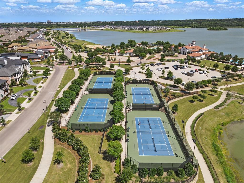 Arlington, Texas, 76005, United States, 4 Bedrooms Bedrooms, ,4 BathroomsBathrooms,Residential,For Sale,1947984