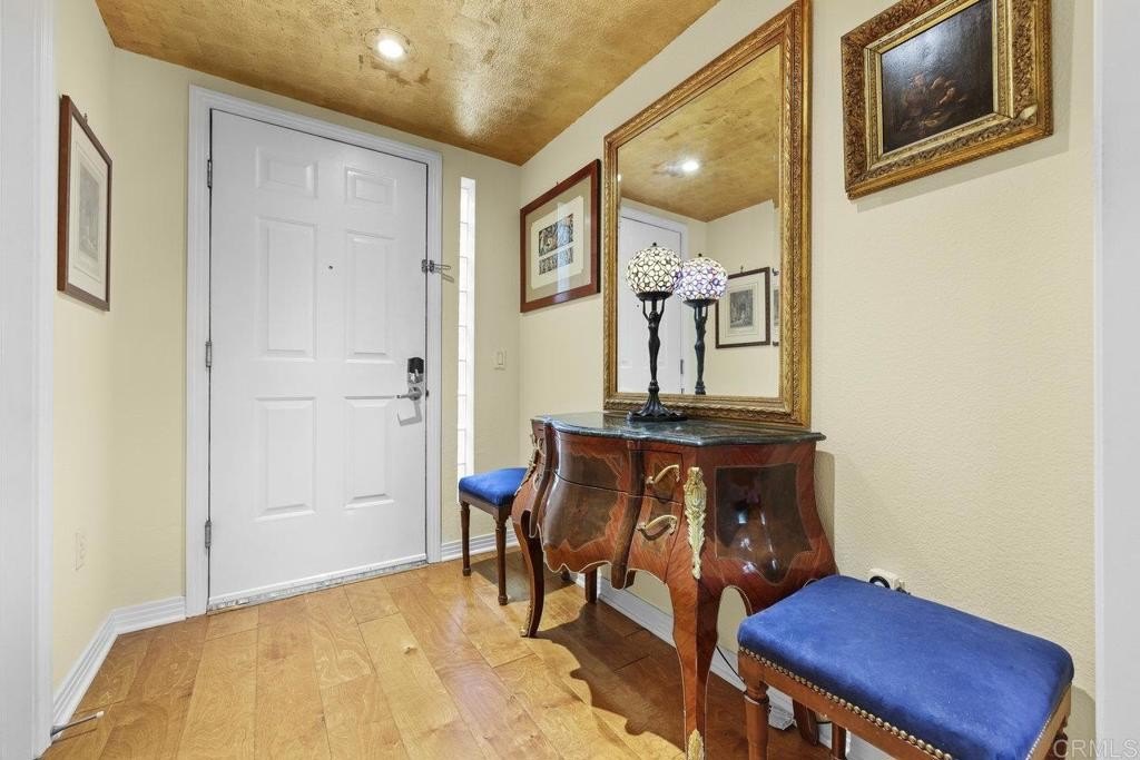 San Diego, California, 92101, United States, 2 Bedrooms Bedrooms, ,3 BathroomsBathrooms,Residential,For Sale,1856536