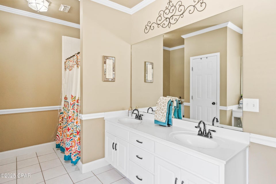 Malone, Florida, 32445, United States, 3 Bedrooms Bedrooms, ,3 BathroomsBathrooms,Residential,For Sale,1974883