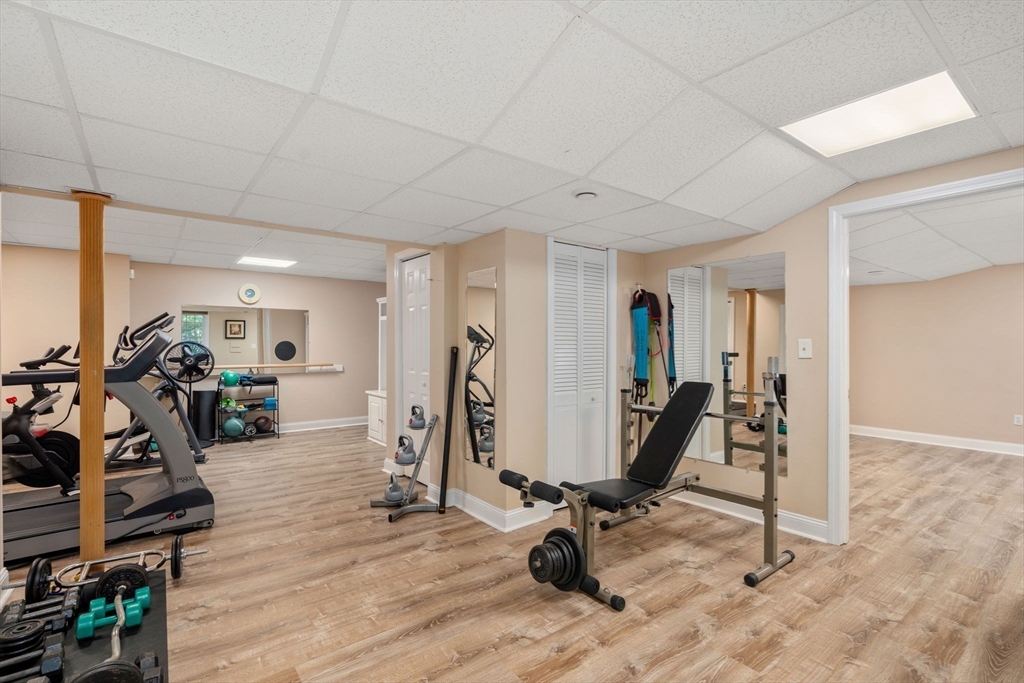Lynnfield, Massachusetts, 01940, United States, 4 Bedrooms Bedrooms, ,3 BathroomsBathrooms,Residential,For Sale,1900631
