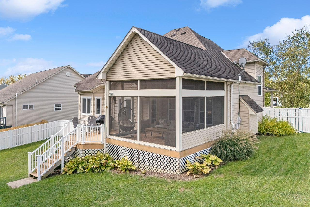 Hamilton Twp, Ohio, 45039, United States, 5 Bedrooms Bedrooms, ,4 BathroomsBathrooms,Residential,For Sale,1989607