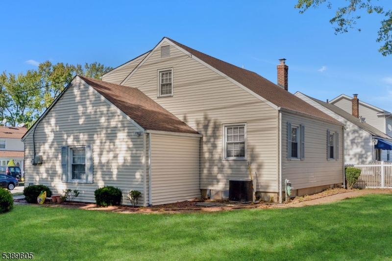 Union Twp., New Jersey, 07083, United States, 4 Bedrooms Bedrooms, ,1 BathroomBathrooms,Residential,For Sale,1989431