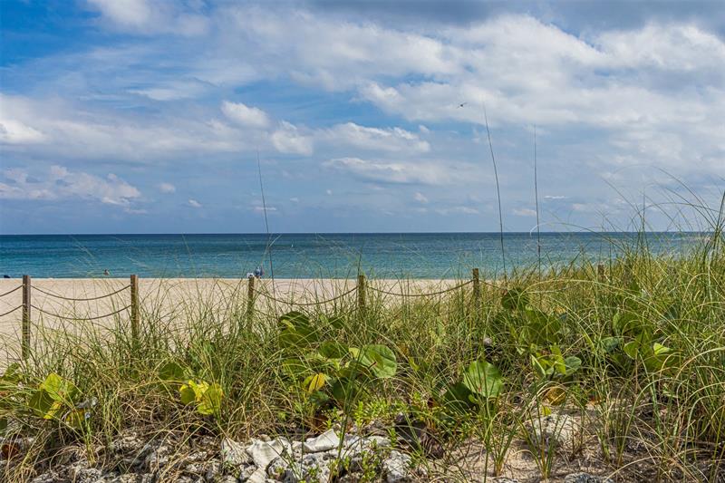 Pompano Beach, Florida, 33062, United States, 2 Bedrooms Bedrooms, ,2 BathroomsBathrooms,Residential,For Sale,1991979