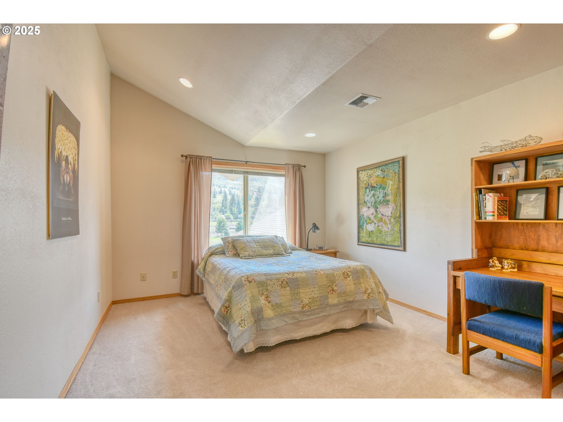 Adams, Oregon, 97810, United States, 4 Bedrooms Bedrooms, ,3 BathroomsBathrooms,Residential,For Sale,1793219