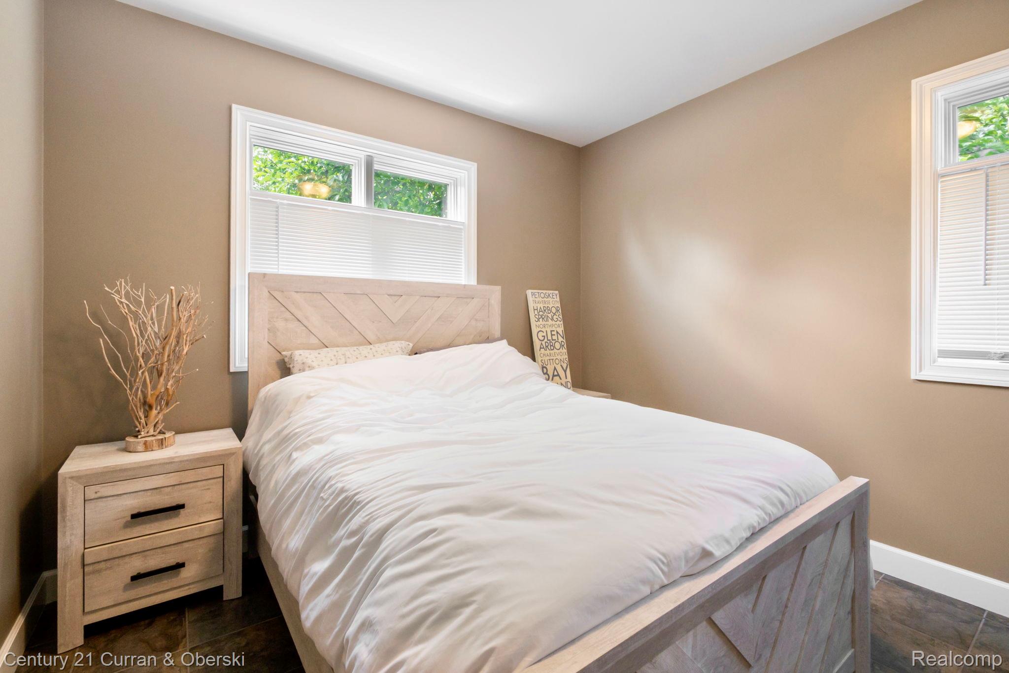 South Lyon, Michigan, 48178, United States, 6 Bedrooms Bedrooms, ,8 BathroomsBathrooms,Residential,For Sale,1976277