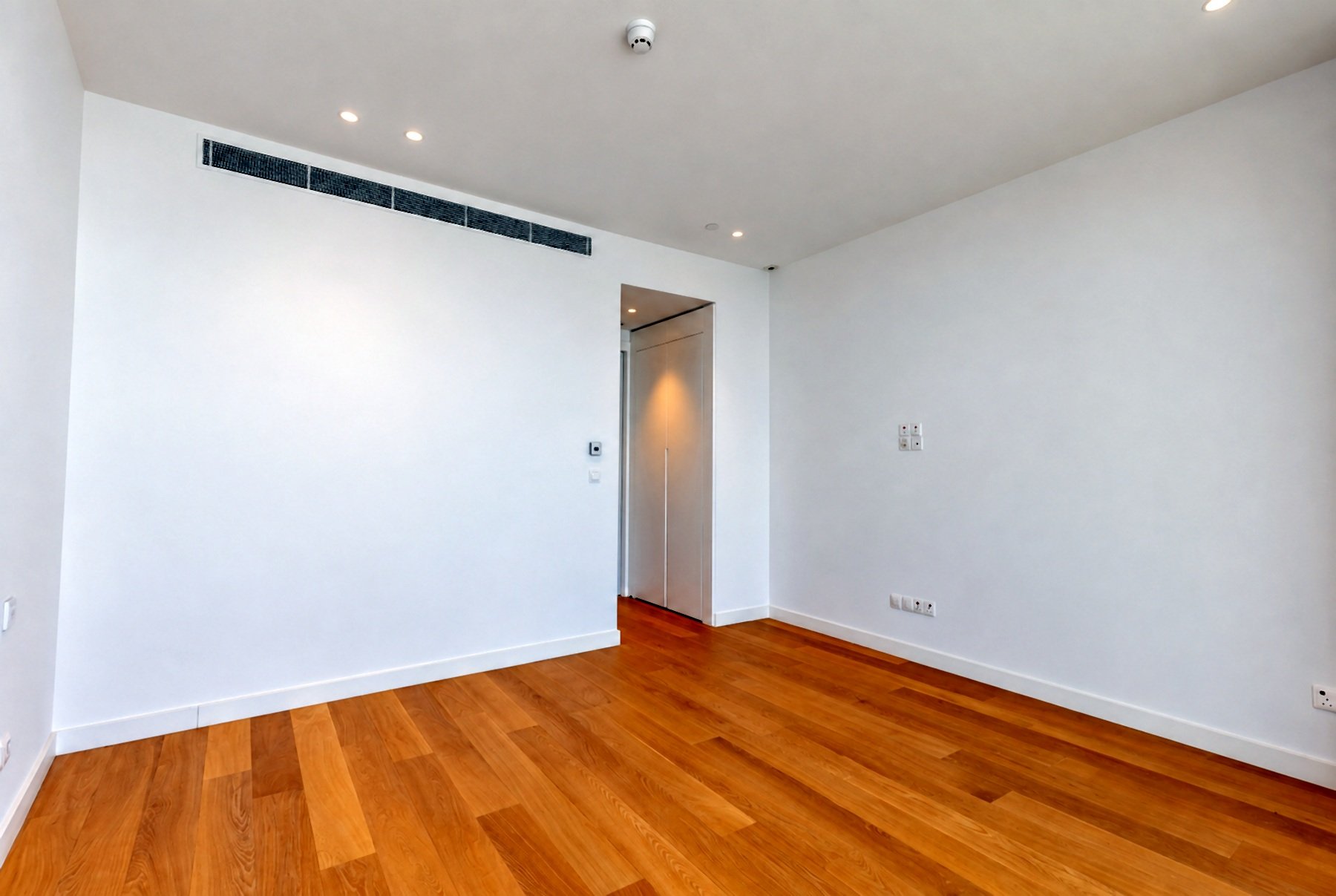  Four-Bedroom Seafront Penthouse in an Iconic Limassol Residence - 物件實景