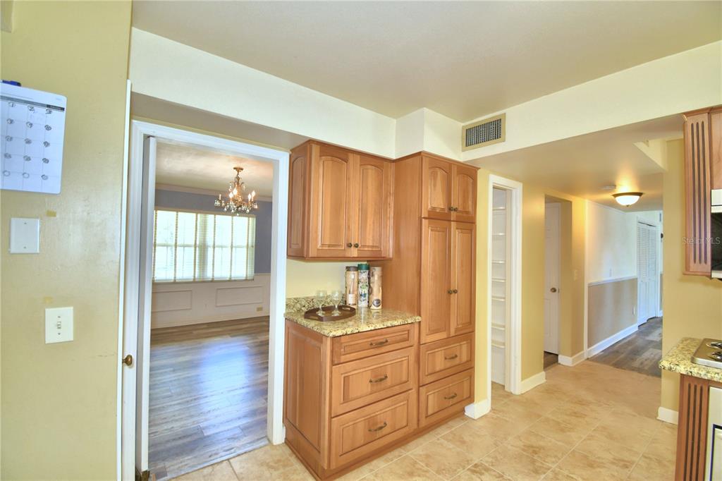Bartow, Florida, 33830, United States, 5 Bedrooms Bedrooms, ,3 BathroomsBathrooms,Residential,For Sale,1839878
