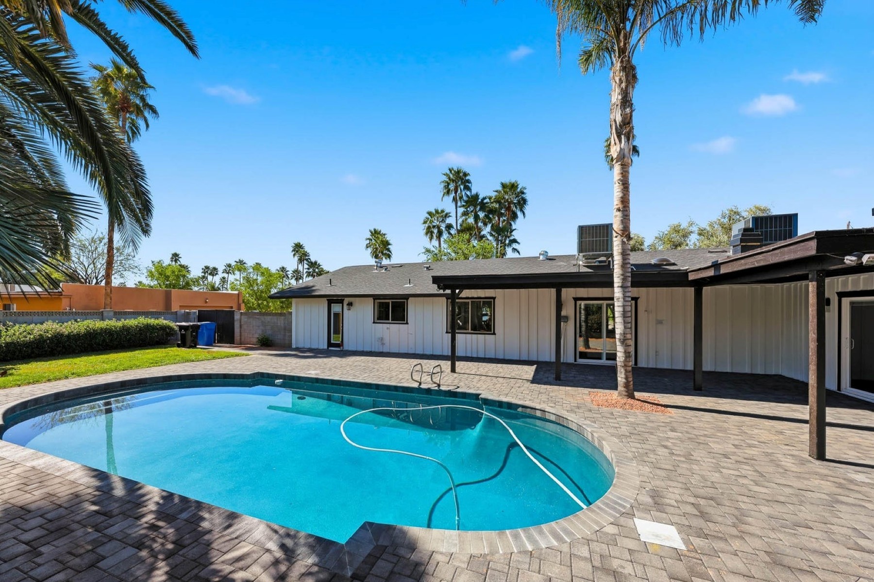  5610 E Charter Oak Road¦Scottsdale, AZ - 物件實景