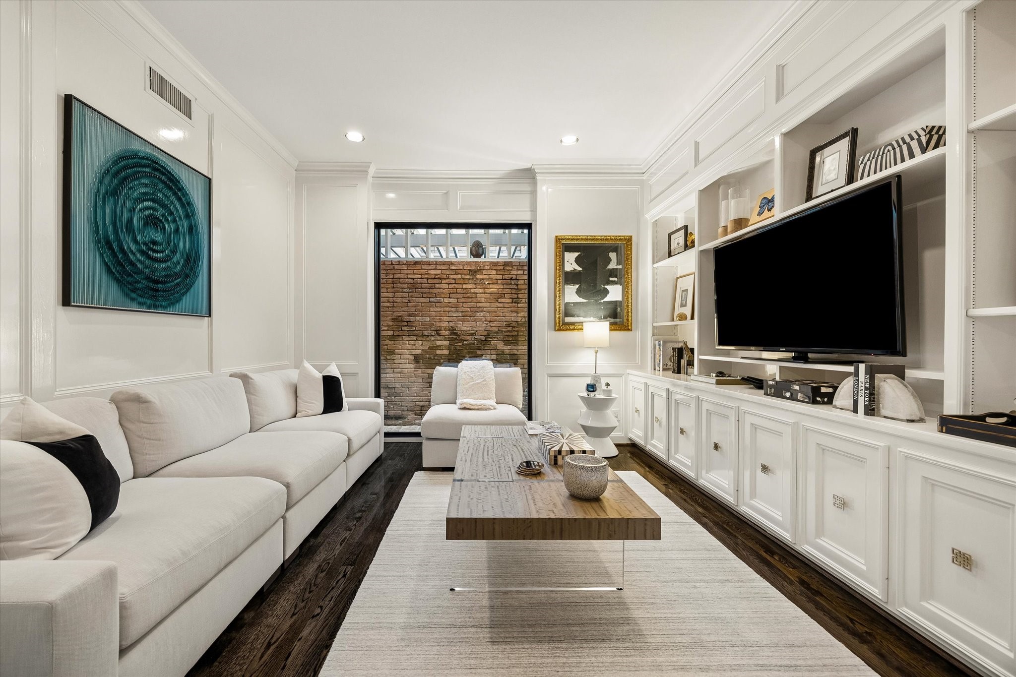  991 S Post Oak Lane - 物件實景