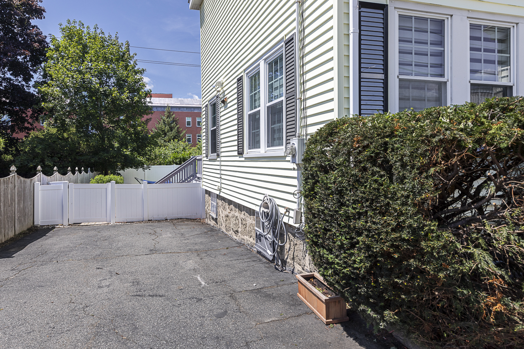  Move In Ready Salem Colonial - 物件實景
