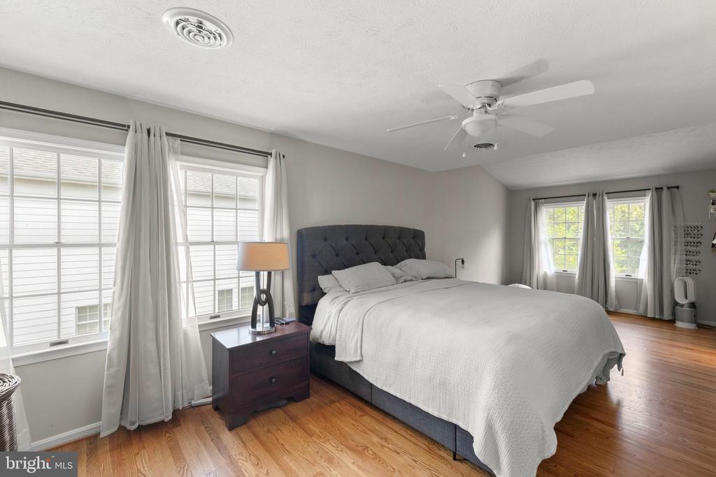 Winchester, Virginia, 22601, United States, 3 Bedrooms Bedrooms, ,2 BathroomsBathrooms,Residential,For Sale,1918203