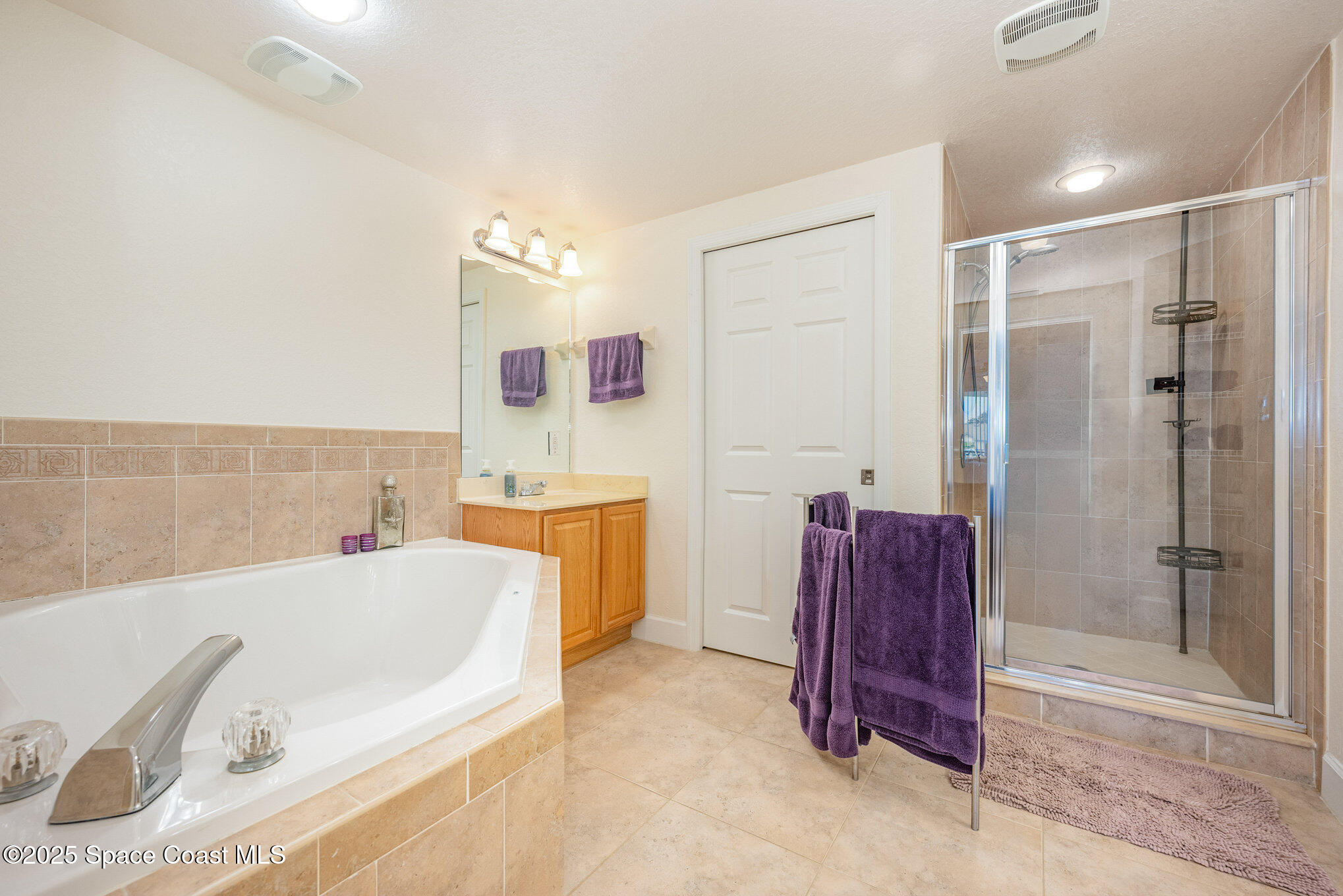 Cape Canaveral, Florida, 32920, United States, 3 Bedrooms Bedrooms, ,2 BathroomsBathrooms,Residential,For Sale,2001805