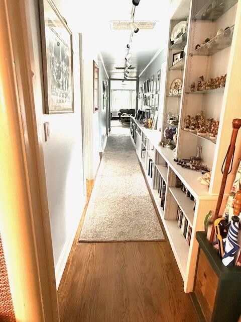 St. Joseph, Michigan, 49085, United States, 2 Bedrooms Bedrooms, ,4 BathroomsBathrooms,Residential,For Sale,1949511