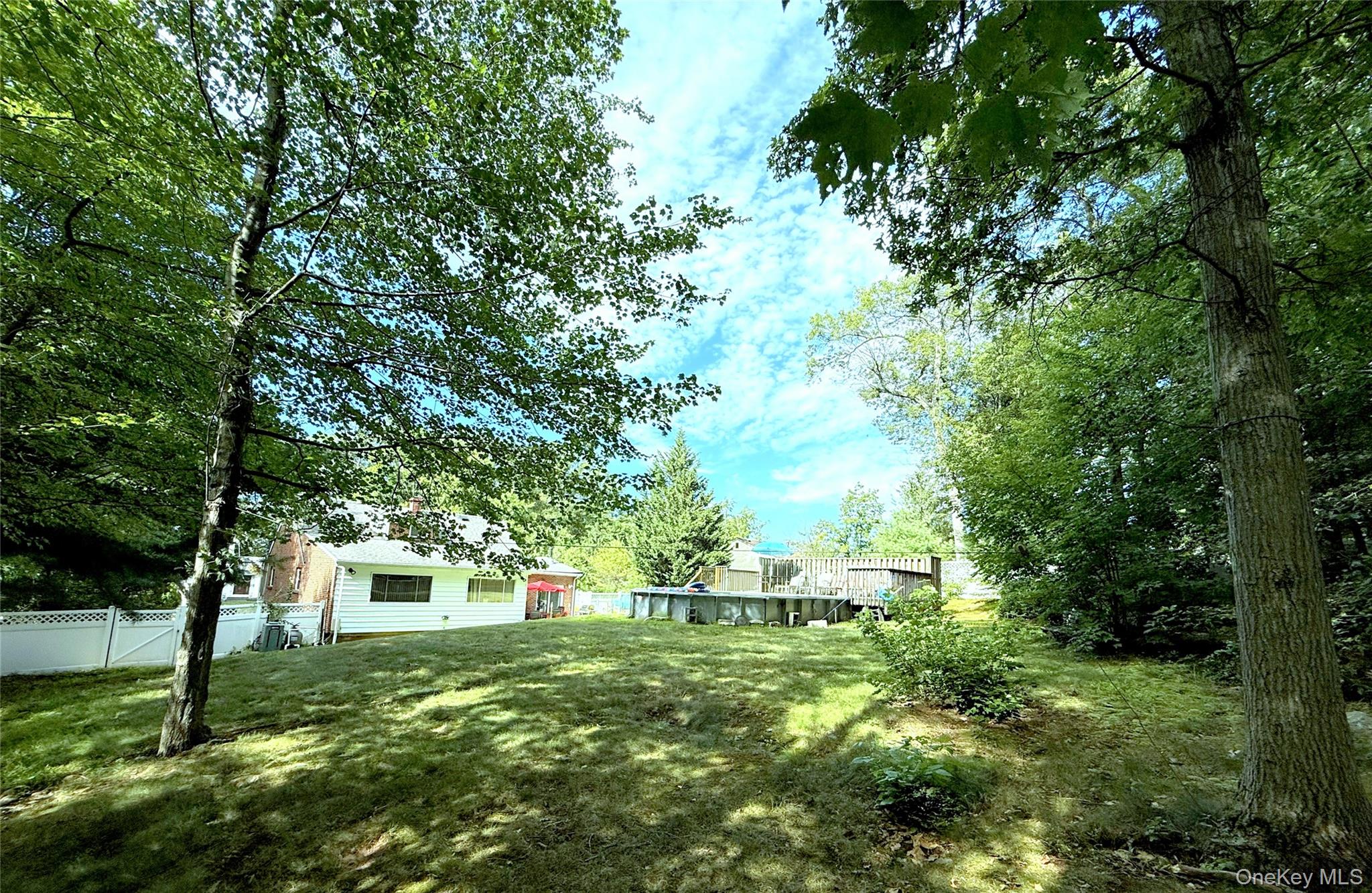 New City, New York, 10956, United States, 4 Bedrooms Bedrooms, ,3 BathroomsBathrooms,Residential,For Sale,1896333