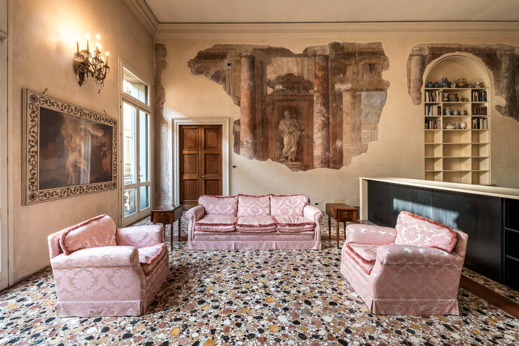 Charming main floor in the center of Vicenza 