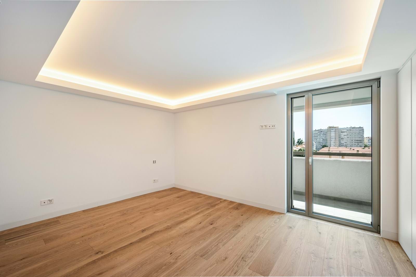 Lisboa, Lisbon, 1700-093, PT, 3 Bedrooms Bedrooms, ,3 BathroomsBathrooms,Residential,For Sale,1829446