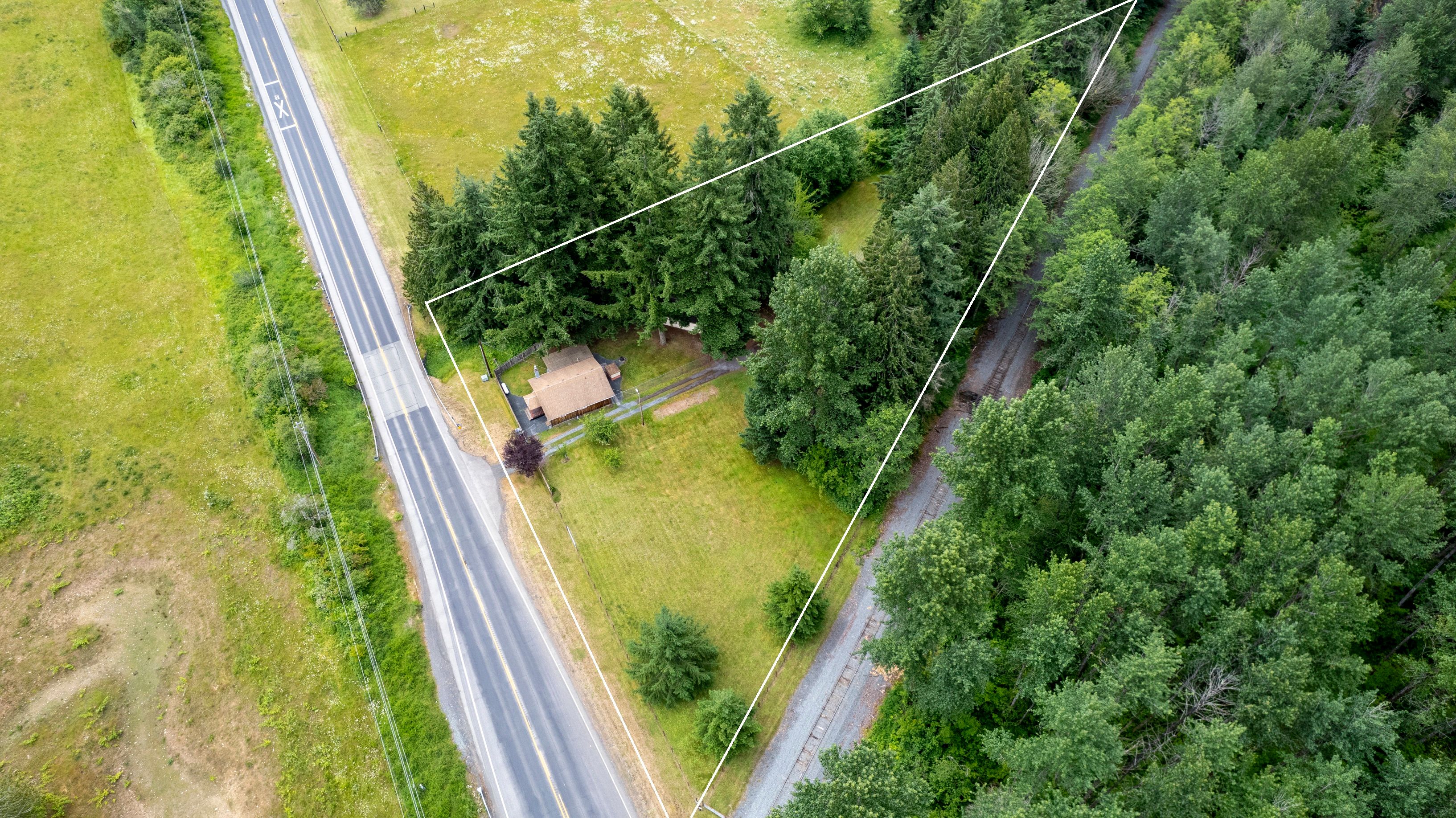  22204 State Route 706 E, Elbe, WA, 98330 - 物件實景