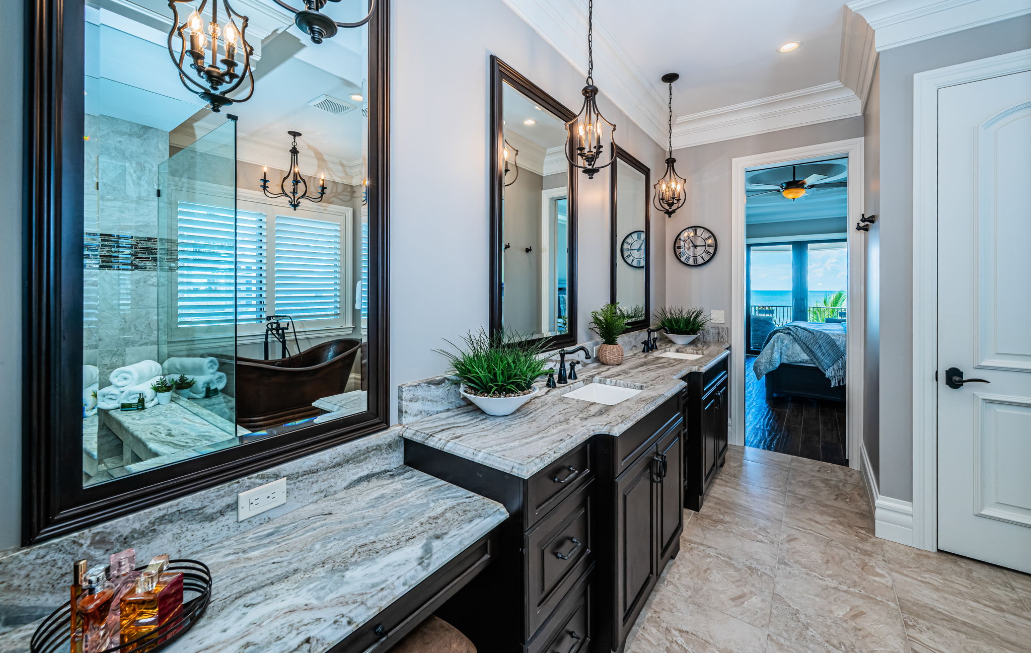 Redington Shores, Florida, 33708, United States, 5 Bedrooms Bedrooms, ,6 BathroomsBathrooms,Residential,For Sale,1921894