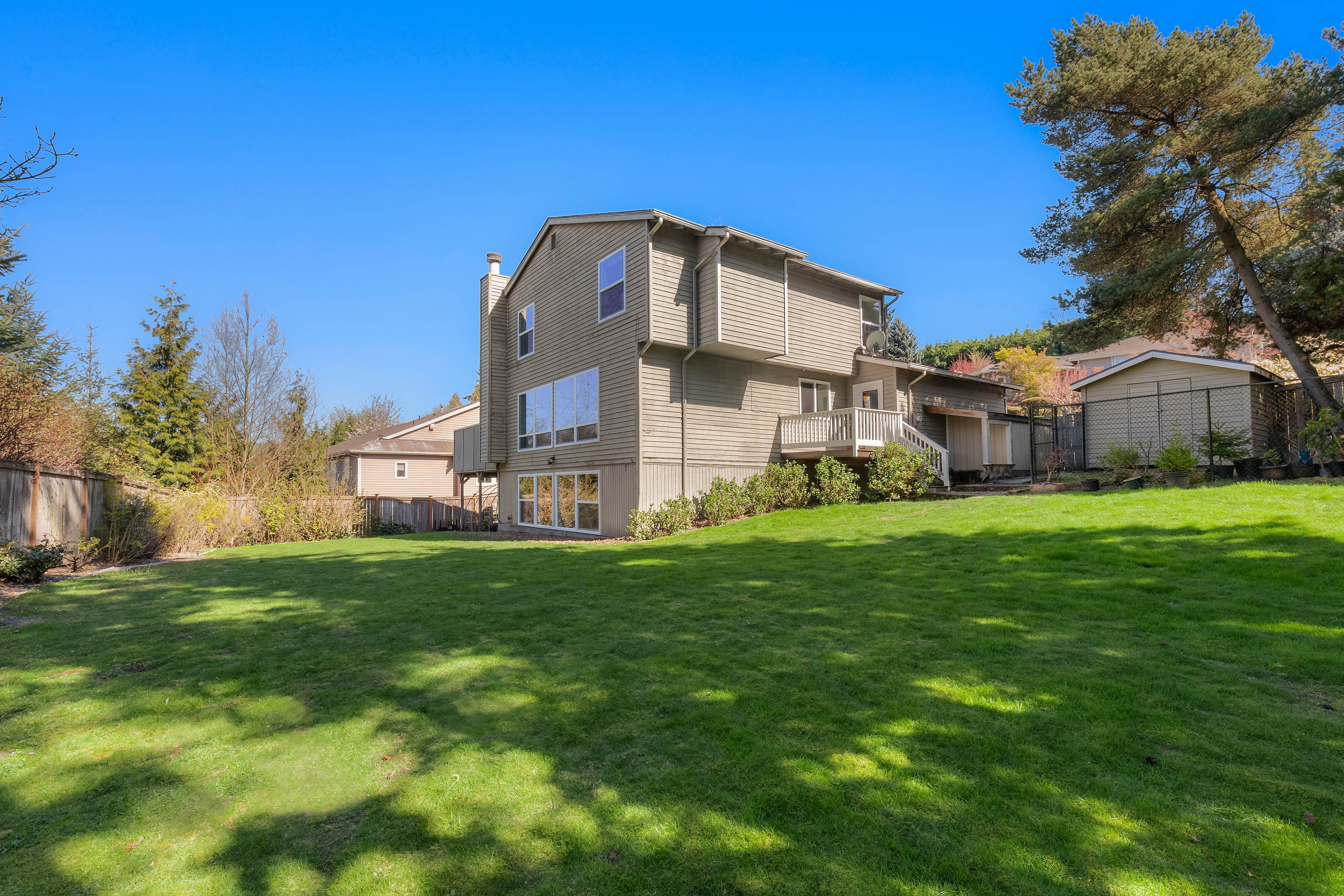  9630 NE 35th Place, Clyde Hill, WA 98004 - 物件實景