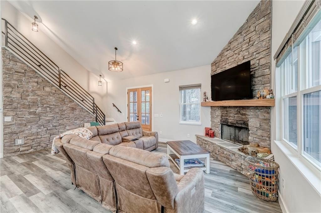 Ranger, Georgia, 30734, United States, 3 Bedrooms Bedrooms, ,4 BathroomsBathrooms,Residential,For Sale,2006072