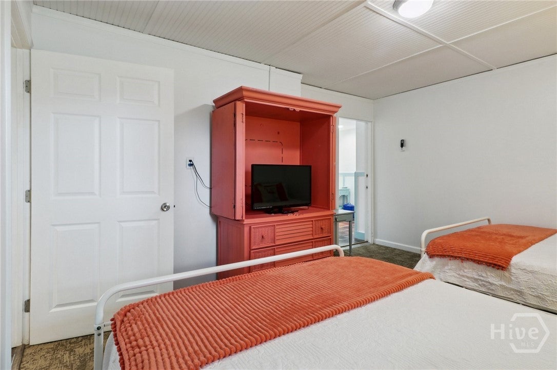TYBEE ISLAND, Georgia, 31328, United States, 6 Bedrooms Bedrooms, ,5 BathroomsBathrooms,Residential,For Sale,2033140