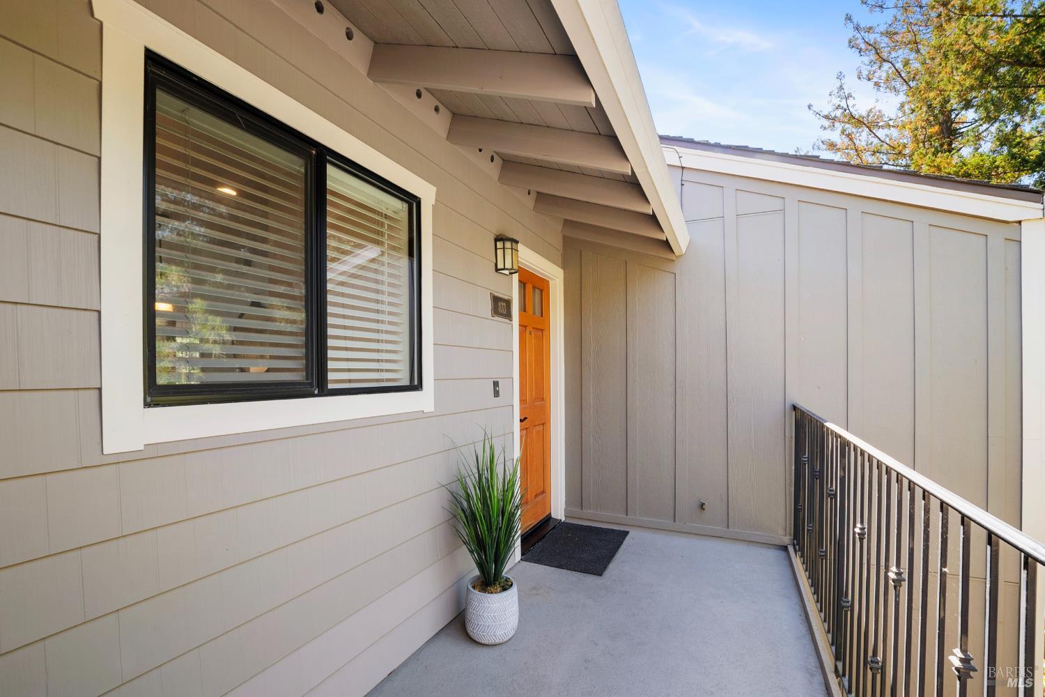 Napa, California, 94558, United States, 2 Bedrooms Bedrooms, ,2 BathroomsBathrooms,Residential,For Sale,1925145
