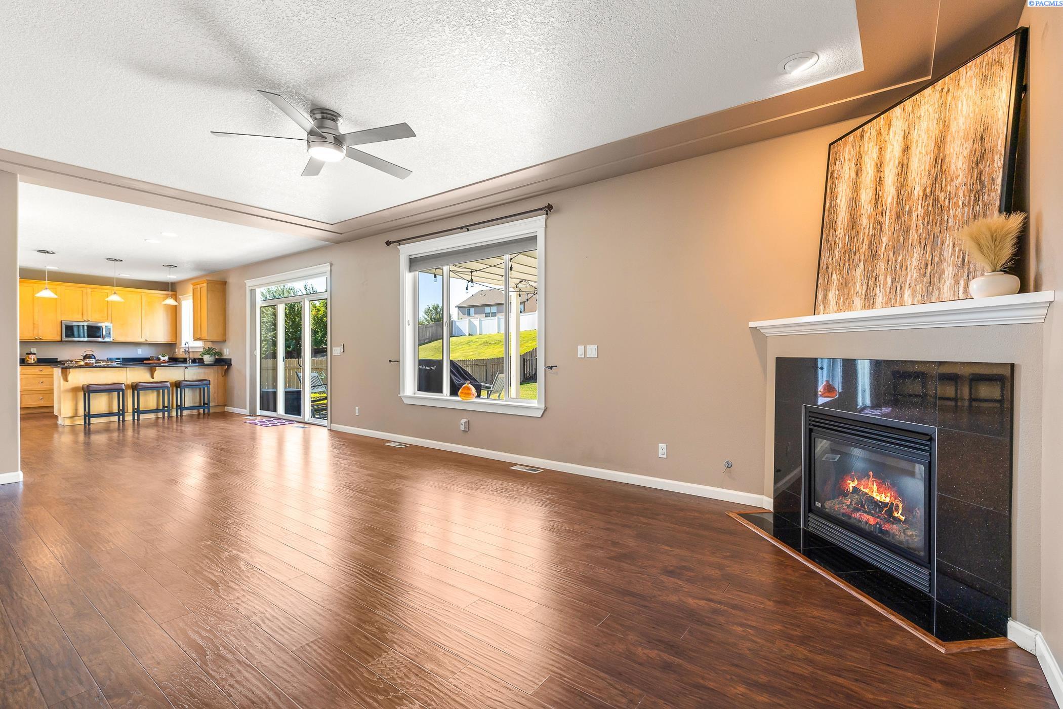 Richland, Washington, 99354, United States, 5 Bedrooms Bedrooms, ,2 BathroomsBathrooms,Residential,For Sale,1925310