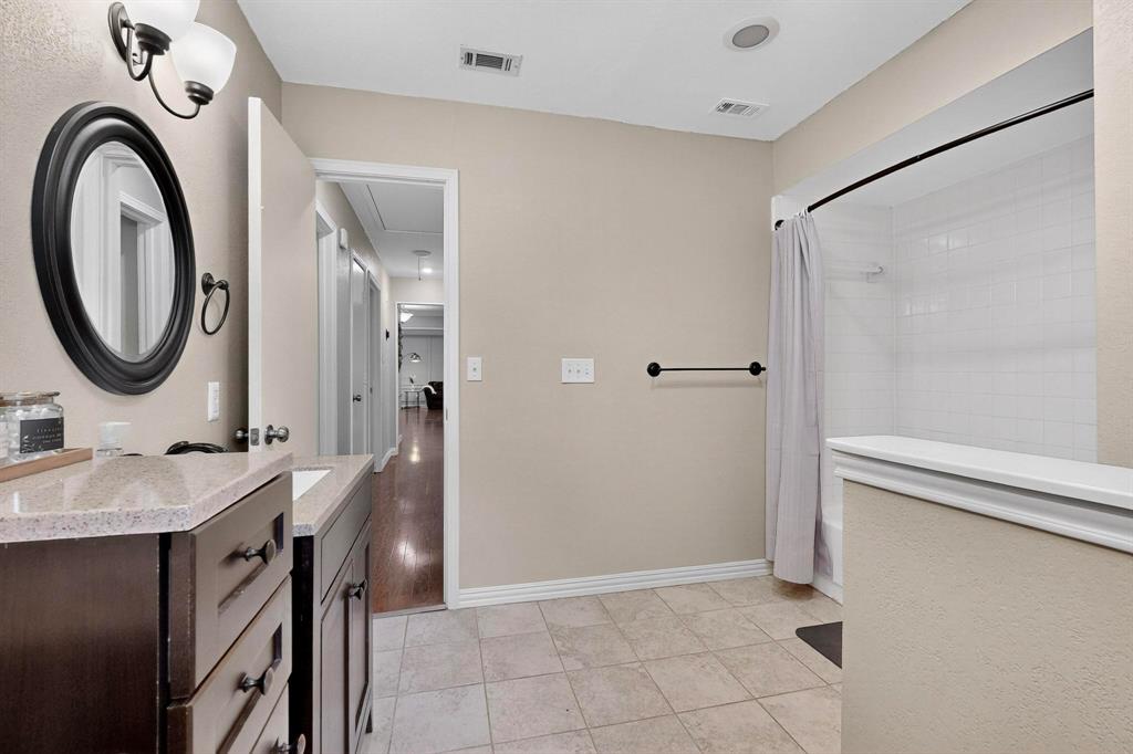 Rockwall, Texas, 75087, United States, 3 Bedrooms Bedrooms, ,2 BathroomsBathrooms,Residential,For Sale,2006389