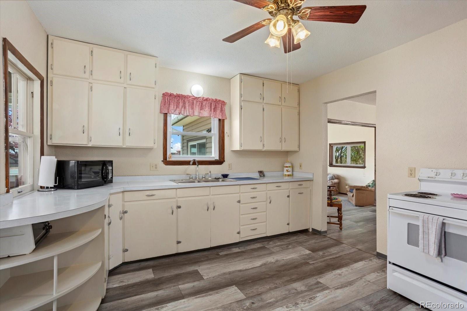 Mosca, Colorado, 81146, United States, 2 Bedrooms Bedrooms, ,1 BathroomBathrooms,Residential,For Sale,2044328