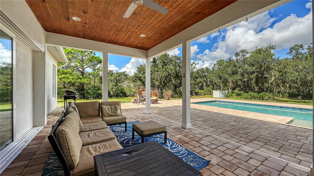 Sarasota, Florida, 34240, United States, 4 Bedrooms Bedrooms, ,4 BathroomsBathrooms,Residential,For Sale,1987822